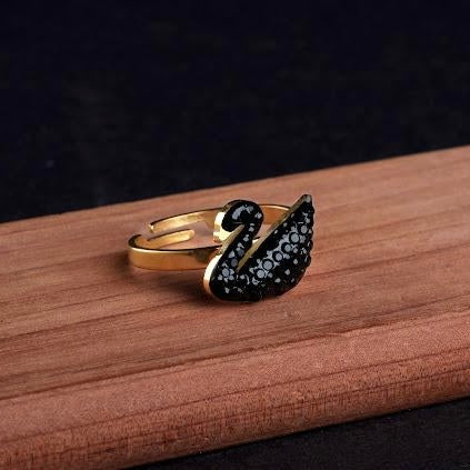 Swan Ring-Black