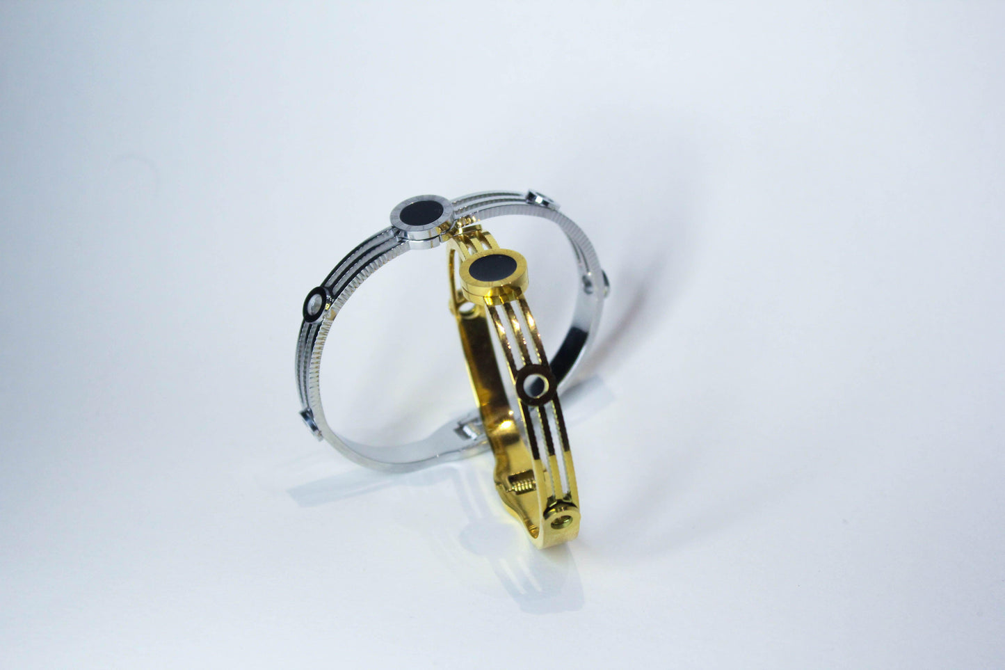 silver-gold stone bracelet , top view